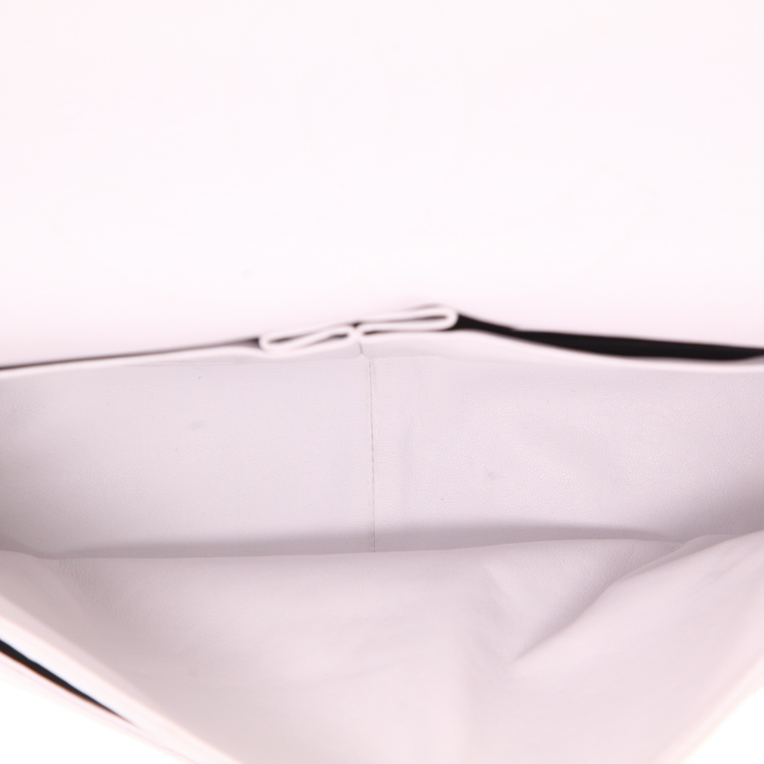 Sac à main Chanel 2.55 en cuir matelassé blanc - Detail D3