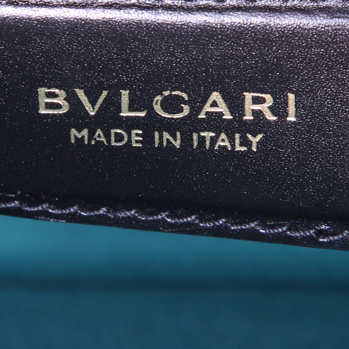 Bulgari Serpenti Forever handbag in black leather - Detail D4
