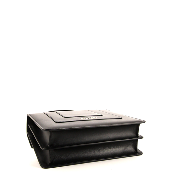 Bulgari Serpenti Forever handbag in black leather - Detail D5