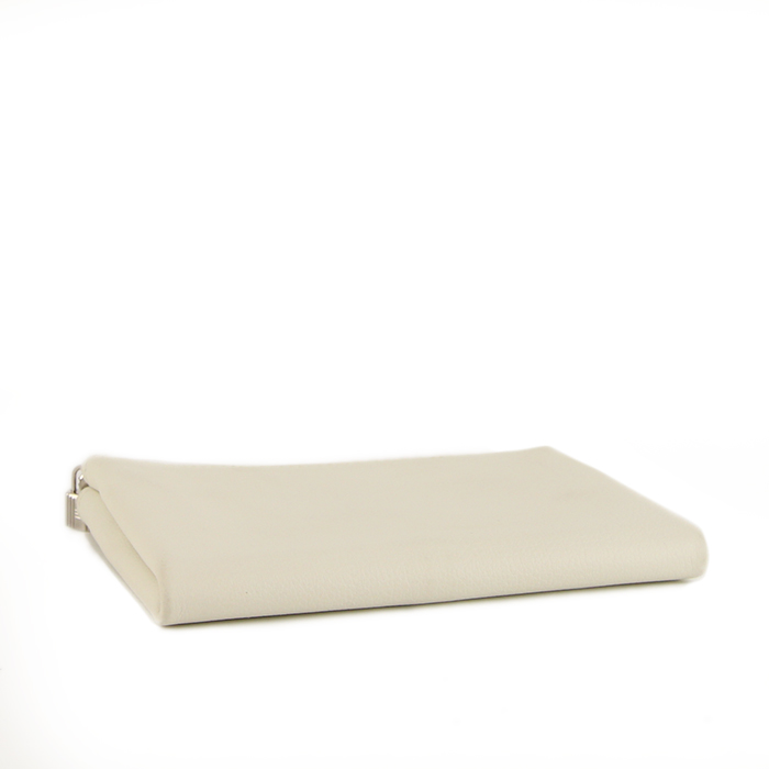 Pochette Hermès Atout 14 en cuir Evercolor blanc - Detail D3