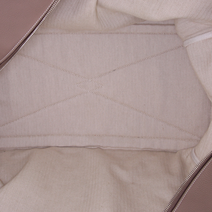 Hermes Victoria travel bag in etoupe togo leather - Detail D2