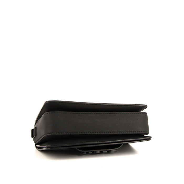 Sac bandoulière Dior DIO(R)EVOLUTION en cuir noir - Detail D5