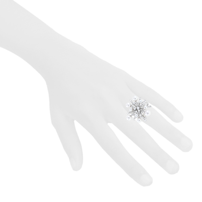 Anello Mikimoto A World of Creativity in oro bianco, perle coltivati di Akoya e diamanti - Detail D1