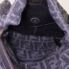 Bolso de mano Fendi Mamma Baguette en lana gris y cuero gris - Detail D2 thumbnail