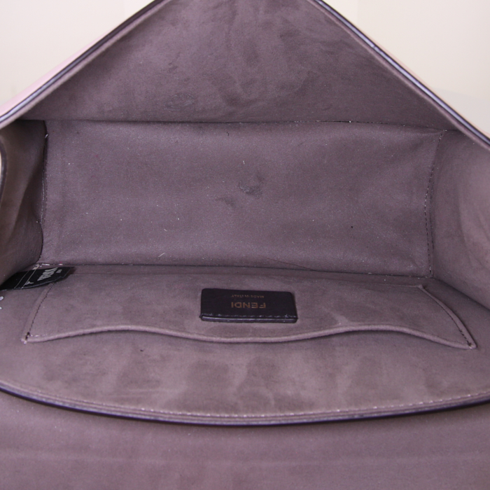 Fendi Kan I shoulder bag in pink leather - Detail D3