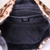 Bolso de mano Fendi Baguette modelo mediano en piel de potro leoparda y cuero negro - Detail D2 thumbnail