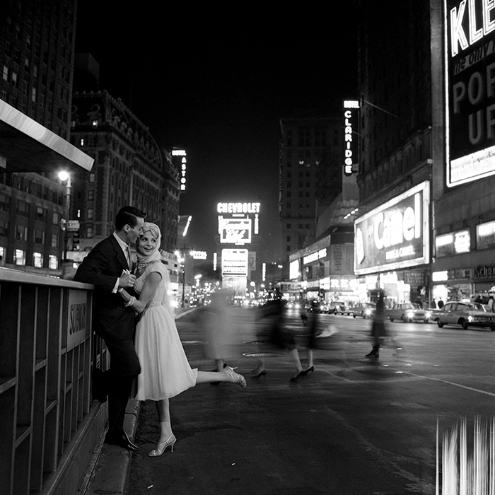 Milton H. Greene, photograph "Time Square NYC 1959", print on Muséum Canson paper, numbered on 12, certificate of authenticity, framed - Detail D1