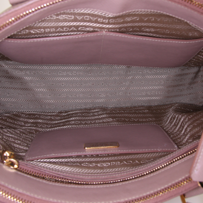 Prada Galleria handbag in rosy beige leather saffiano - Detail D3