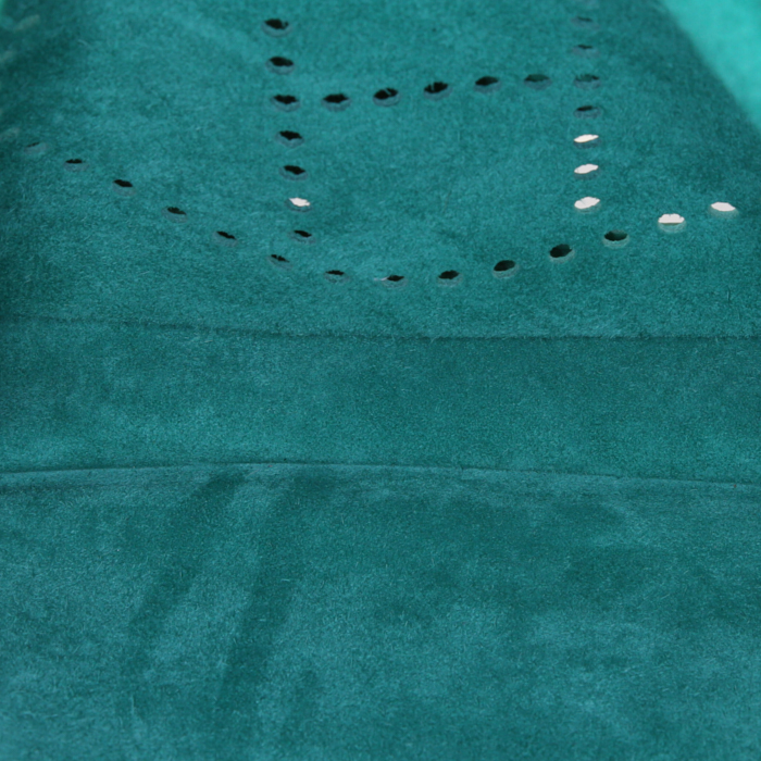 Bolso bandolera Hermes Evelyne modelo grande en cuero togo verde - Detail D2