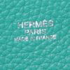 Bolso bandolera Hermes Evelyne modelo grande en cuero togo verde - Detail D3 thumbnail