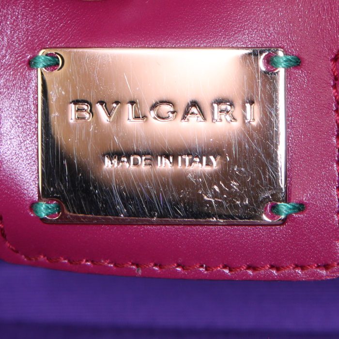 Bulgari Serpenti bag worn on the shoulder or carried in the hand in raspberry pink leather and pink shagreen - Detail D4