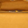 Bolso de mano Louis Vuitton Twist en cuero Epi amarillo - Detail D3 thumbnail