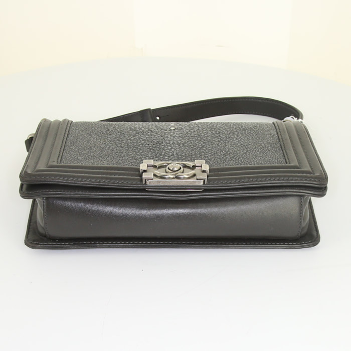 Chanel Boy Shoulder bag 380260 | Collector Square
