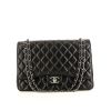 Bolso de mano Chanel Timeless Maxi Jumbo en cuero acolchado negro - 360 thumbnail