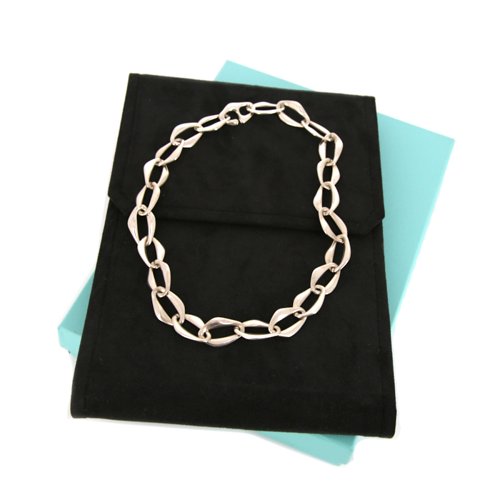 Tiffany & Co Elsa Peretti necklace in silver - Detail D2