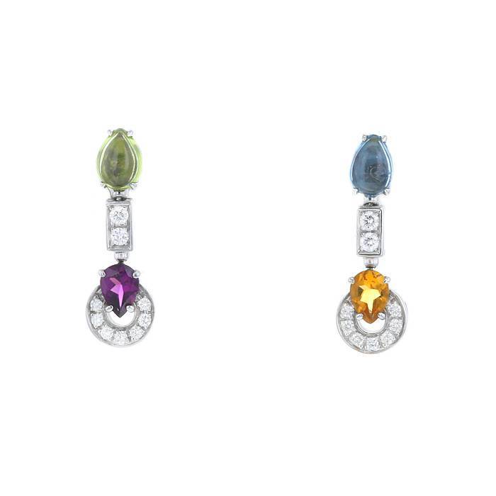 Paire de boucles d'oreilles articulée Bulgari Allegra en or blanc,  diamants et pierres de couleurs