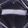 Bolso de mano Chanel Vintage en terciopelo acolchado negro - Detail D2 thumbnail