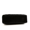 Bolso de mano Chanel Vintage en terciopelo acolchado negro - Detail D4 thumbnail