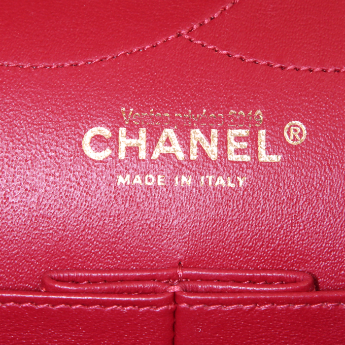 Bolso de mano Chanel 2.55 en cuero acolchado rojo - Detail D4