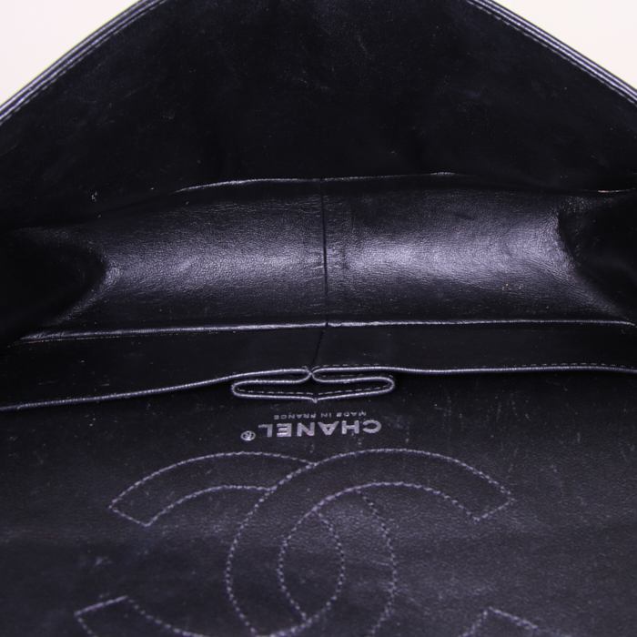 Bolso bandolera Chanel  Chanel 2.55 en cuero acolchado con motivos de espigas negro - Detail D3