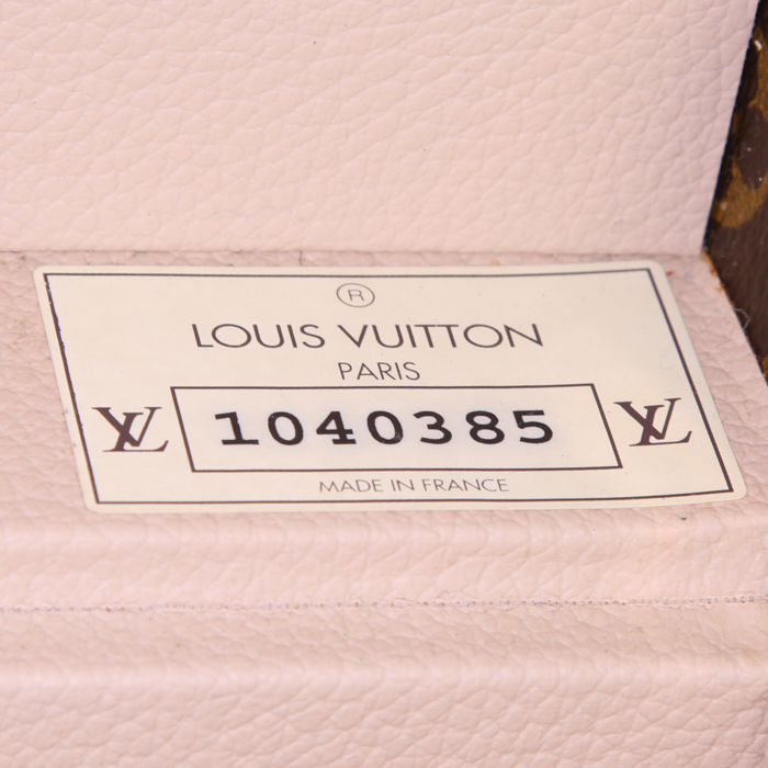 Valise Louis Vuitton Cotteville en toile monogram marron et lozine marron - Detail D3