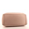 Bolso Cabás Chanel Shopping GST en cuero granulado acolchado color rosa claro - Detail D4 thumbnail