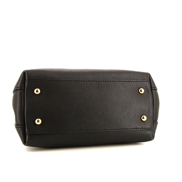 Burberry shoulder bag in black leather - Detail D5
