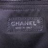 Chanel  Shopping PTT shoulder bag  in black quilted grained leather - Detail D3 thumbnail