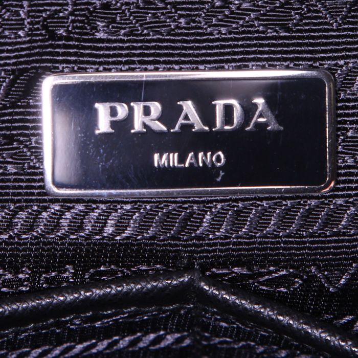 Prada Nylon shopping bag in black canvas - Detail D3