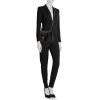 Sac bandoulière Hermès Halzan moyen modèle en cuir togo noir - Detail D2 thumbnail