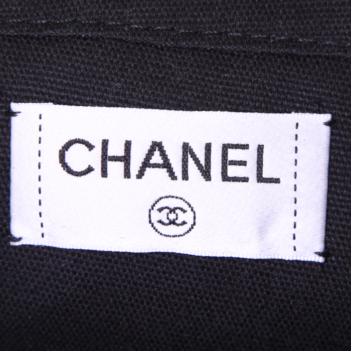 Sac cabas Chanel Shopping en toile siglée noire - Detail D3