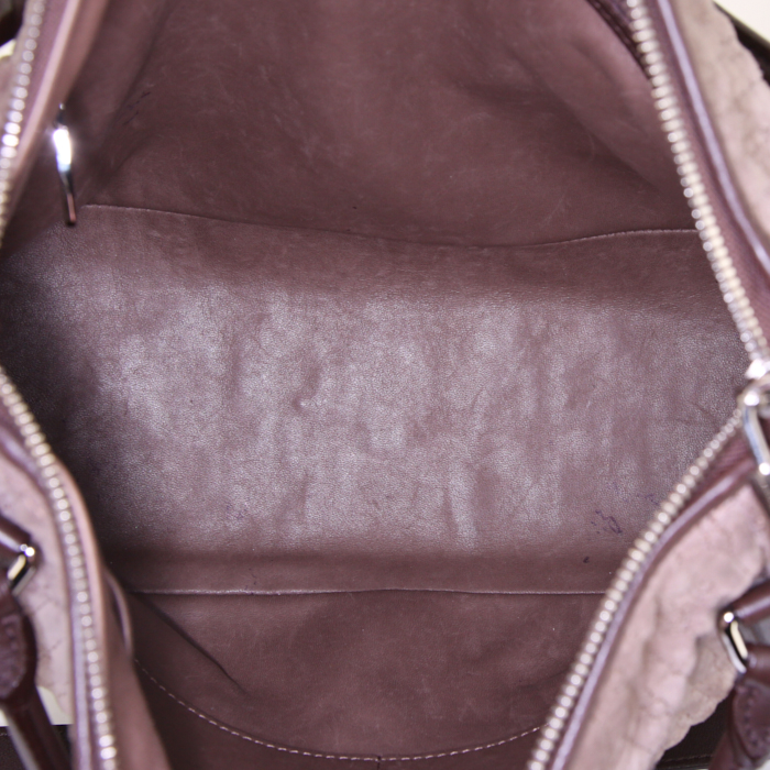 Sac à main Louis Vuitton Ixia en daim monogram marron et cuir marron - Detail D3