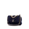 Chanel 19 handbag in blue quilted canvas - 00pp thumbnail