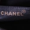 Chanel Vintage backpack in black patent quilted leather - Detail D3 thumbnail