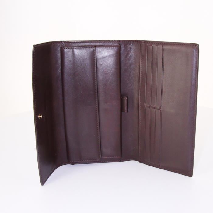 Billetera Louis Vuitton Sarah en charol Monogram morado - Detail D2
