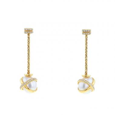 Fred Baie des Anges pendants earrings in yellow gold,  pearls and diamonds Fred Baie des Anges pendants earrings in yellow gold,  pearls and diamonds
