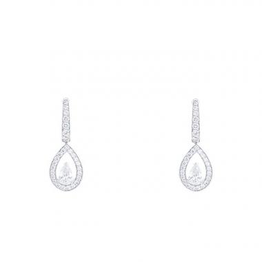 Paire de pendants d'oreilles Fred Lovelight petit modèle en or blanc et diamants