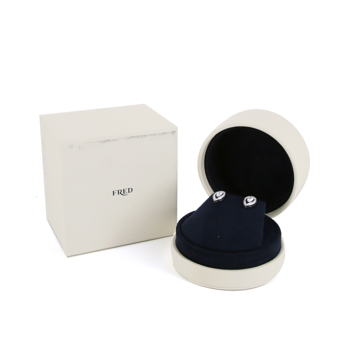 Fred Lovelight small earrings in white gold and diamonds - Detail D2