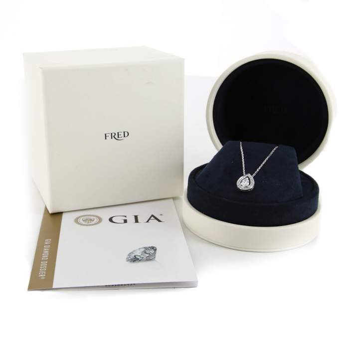 Collier Fred Lovelight en or blanc et diamants (diamant central de 0,51 carat) - Detail D2