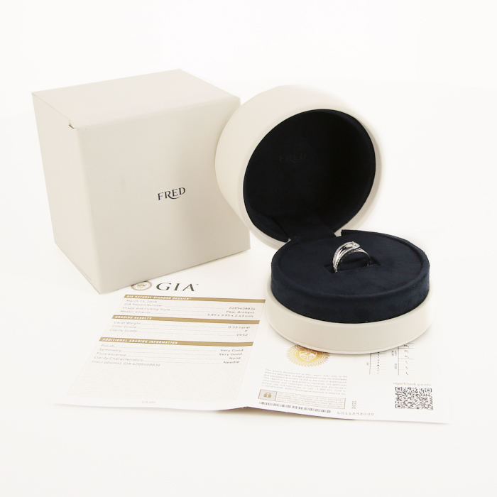 Sortija Fred Lovelight en platino y diamantes (0.31 ct) - Detail D2