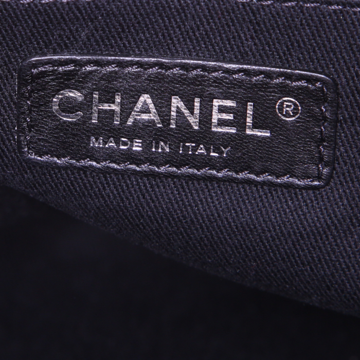 Sac cabas Chanel Deauville en toile beige et cuir noir - Detail D3