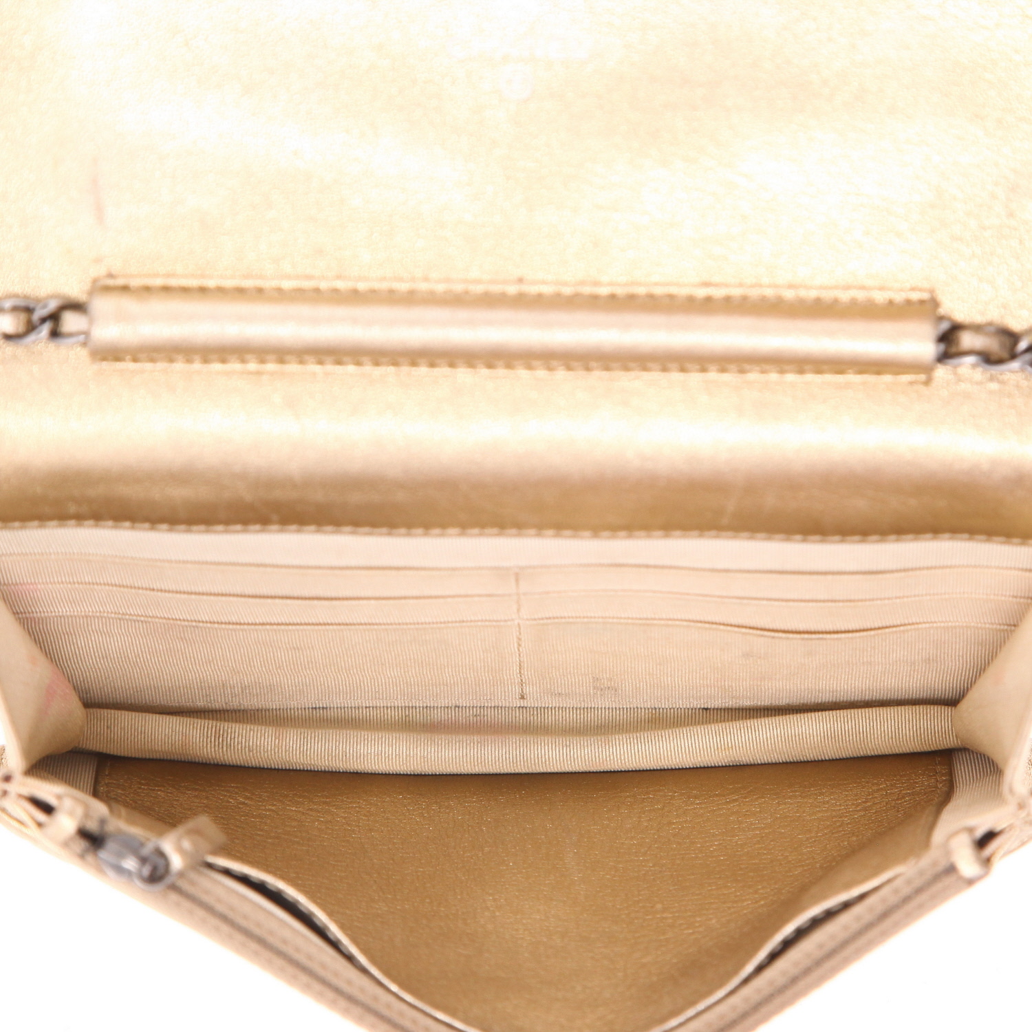 Chanel  Wallet on Chain shoulder bag  in gold quilted leather - Detail D4