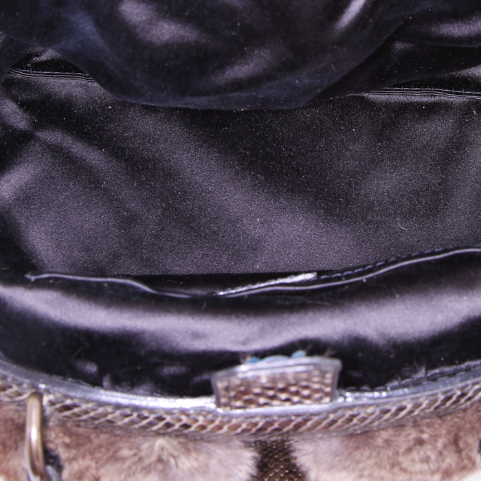 Louis Vuitton Louis Vuitton Editions Limitées handbag in grey monogram canvas - Detail D2