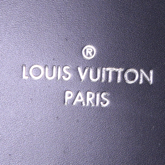 Louis Vuitton Pégase Légère suitcase in damier graphite canvas - Detail D3