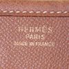 Hermes Evelyne large model shoulder bag in gold epsom leather - Detail D3 thumbnail