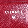 Chanel Wallet on Chain shoulder bag in red quilted grained leather - Detail D3 thumbnail