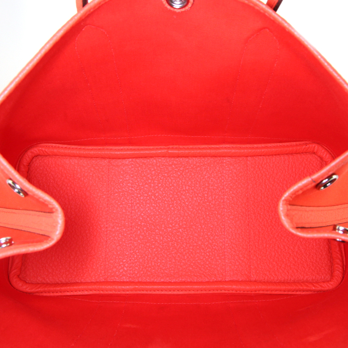 Hermes Garden Party shopping bag in Poppy orange canvas and Poppy orange togo leather - Detail D2