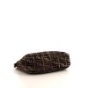 Bolso de mano Fendi Baguette en lona Monogram marrón y cuero marrón - Detail D4 thumbnail