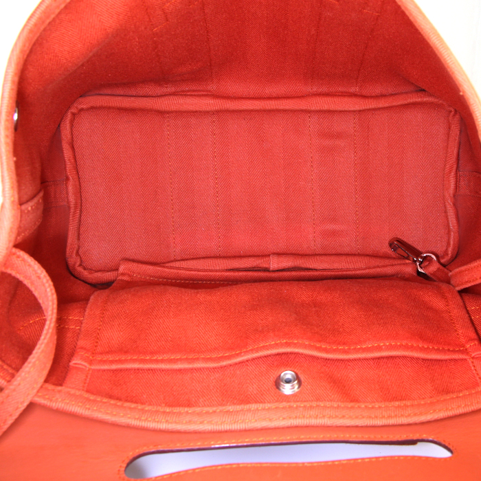 Hermès Valparaiso small model handbag in orange leather and orange canvas - Detail D2