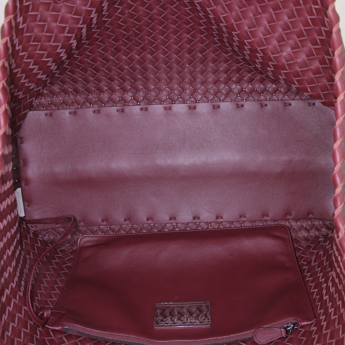 Bottega Veneta Cabat shopping bag in purple Raisin intrecciato leather - Detail D2
